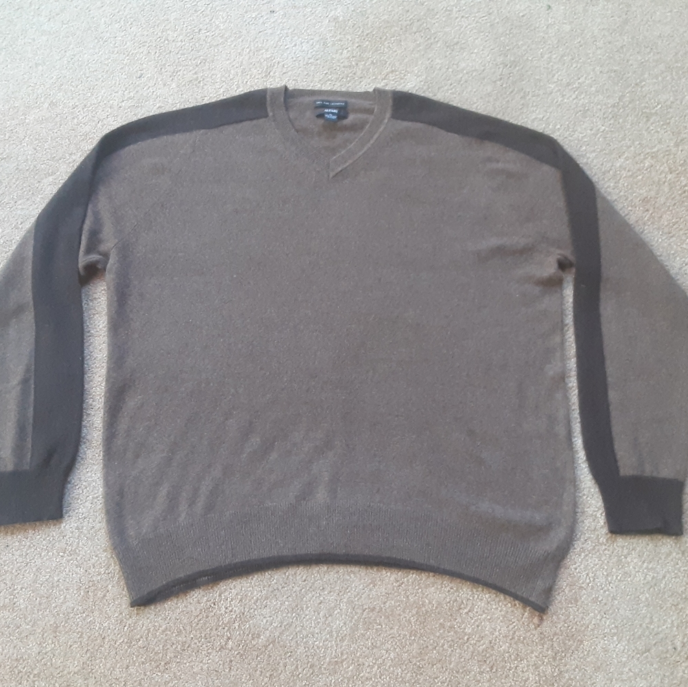100% Cashmere 2-Tone Sweater By Alfani For Macy's, 2-Ply, VERY GENTLY PRE-WORN